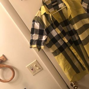 Men’s Burberry shirt